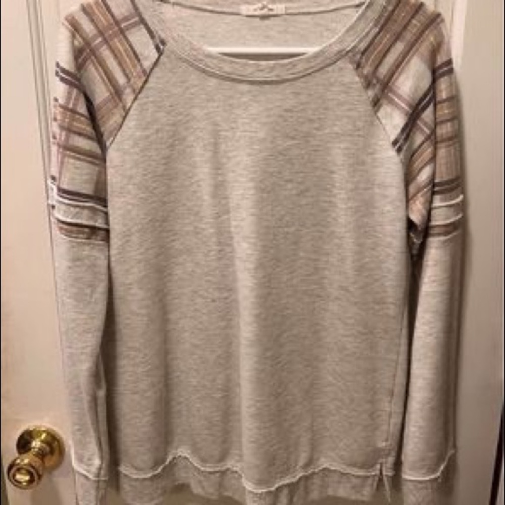 Brand: Maurice’s
Size: S